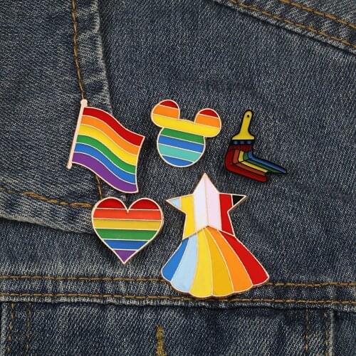 Fashion Cute Multicolour Brooch Flag Heart Brush Mouse Star Brooches Woman Man Gay Pins Coat Accessories Lapel Pin Friends Gift