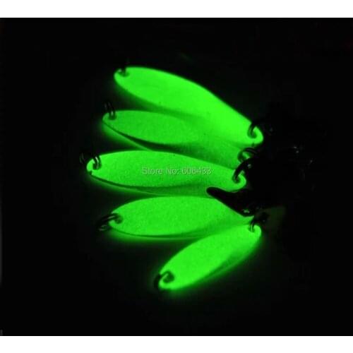 5PCS Nigth Fishing fish Noctilucent spoons lure metal spinner Feather hook baits 5g-28g Free shipping