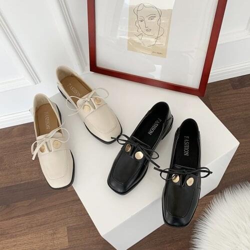 2021 Spring New Style Woman Flats Lace Up Leather Casual Shoes Square Toe Oxford Shoes Round Metal Ladies Brogue Shoes 9034L