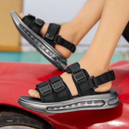 2021 New Fashion Summer Mens Simple Design Sandals Outdoor Breathable Leather Handmade Men Beach Platform Shoes Plus Size