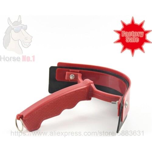 100 7001 Plastic Curved Sweat Scraper (A) 19.5x22cm Horse Grooming Kits Soft Rubber Edge and Contour Design with Light Weight