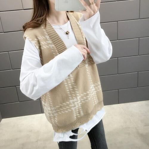Sweater loose womens vest 2021 spring and autumn temperament fashion new style sleeveless V-neck casual jacket