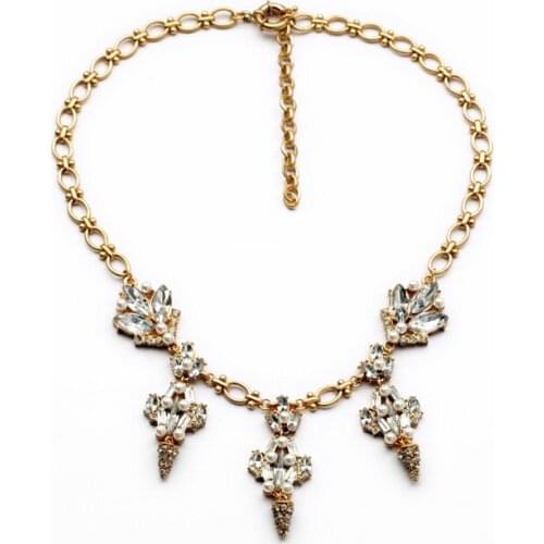 Bulk Price New Style of the Hottest Wholesale Resin Plant Clear Shiny Gold Color Simulated Pearl Pendant Necklace