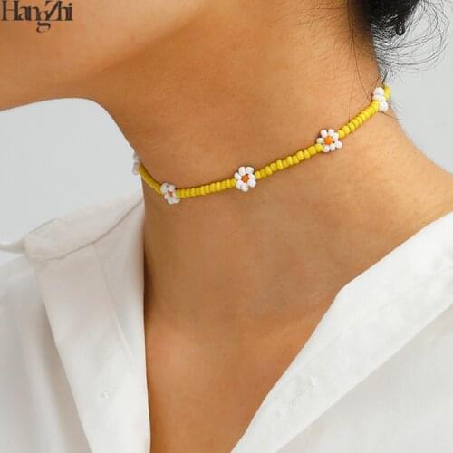 HangZhi 2020 New Korean Summer Colorful Beading Daisy Flowers Short Clavicle Chain Choker Necklace for Women Party Jewelry