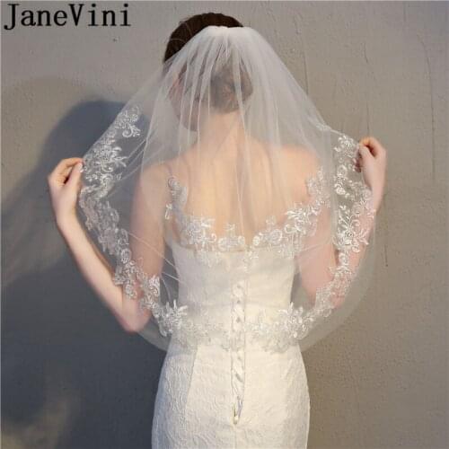 JaneVini Elegant Short 2 Layers Wedding Veils for Brides Lace Appliques Edge Elbow Length Bridal Veil with Comb Hair Accessories