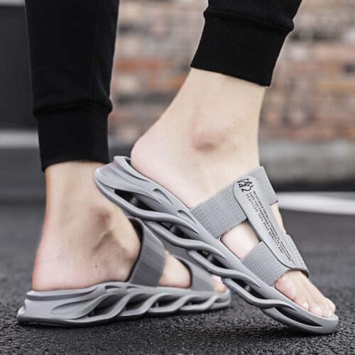 Anti-Slip Boy Flip-Flops Shoos Mens Rubber Slippers Stockings Shoes Woman Summer Trend Women Slippers Sandals Cushioning Tennis