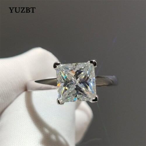 YUZBT 18K White Gold Plated Brilliant Cut 2 Carat Princess Gemstone Diamond Test Past D Color Square Moissanite Ring for Wedding