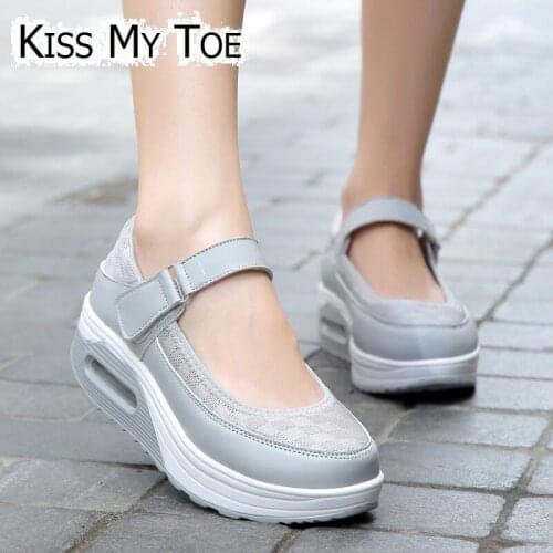 LOVE MY TOE Women's Sneakers