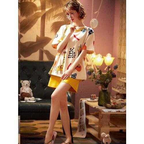 Summer Loose Animal Pajama Sets Women Cartoon Giraffe Print 2 Pieces Set Short Sleeve Top + Shorts Elastic Waist Pyjamas Female