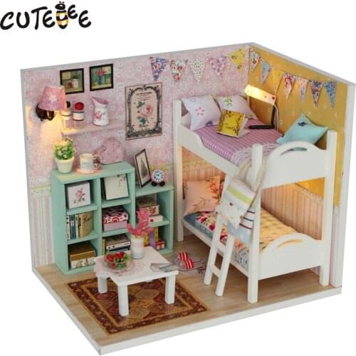 LucyDdoll Doll House Miniature DIY Dollhouse With Furnitures Wooden House Toys For Children Birthday Gift M020
