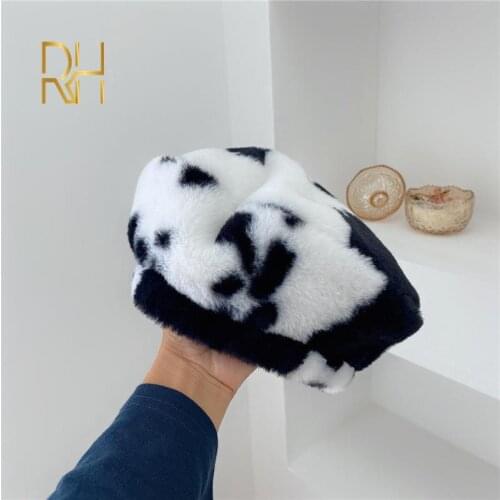 Autumn Winter Women Berets French Classic Retro Cow Print Beret Hat Winter Warm Knitting Hats Female Walking Cap RH