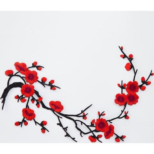 50pcs/Lot Plum Blossom Embroidery Patches Letters Clothing Decoration Accessories Diy Iron Heat Transfer Applique Clothes