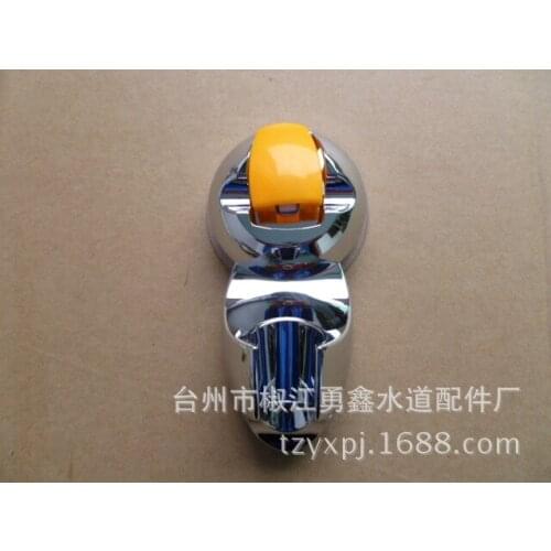 The new sucker-style bracket shower shower nozzle flower holder free drilling [production for sale]