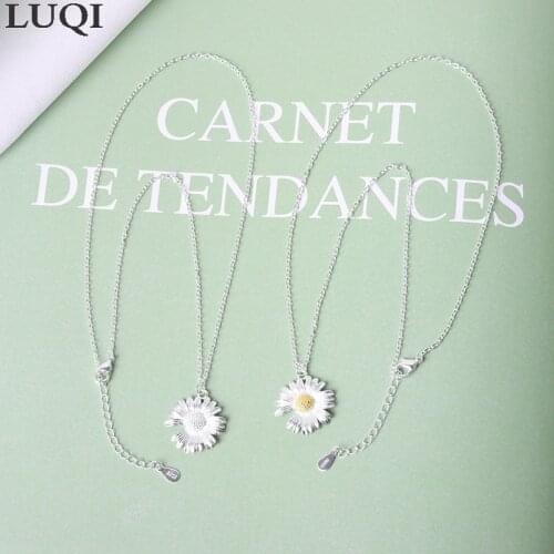 Womens Fashion S925 Silver Simple and Fresh Sunflower Pendant Necklaces XZ113