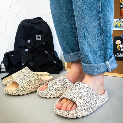 WEH 2021 Slides Men Shoes Slippers Indoor House slippers Graffiti Casual Beach Slipper EVA Quality Cartoon Shoes men slippers