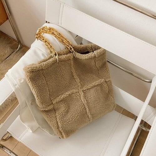 2020 Winter Warm Bags Plush Fur Tote Chain Strap Large Size Fashion Leisure Female Famous Designer Shopping Bags Fluffy Handbag
