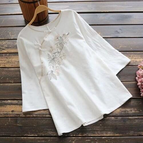 Femme O-Neck Button Cotton Tops New Arrival Summer Women Tshirt Plus Size Folk Style Vintage Floral Embroidery Tee Shirt