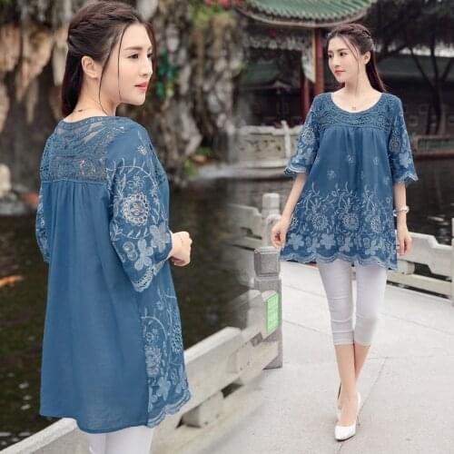 Summer new plus size loose women cotton embroidery with hollow v-neck five-point sleeve national wind shirt