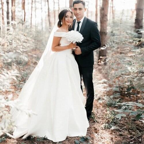 New Arrival Backless Wedding Gowns Simple Satin Wedding Dresses Off The Shoulder V Neck Bridal Gowns 2020 Vestido De Noiva