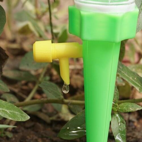 New 1/2pcs Drip Irrigation System Automatic Watering Spike For Plants Garden Watering System Irrigation System Greenhouse
