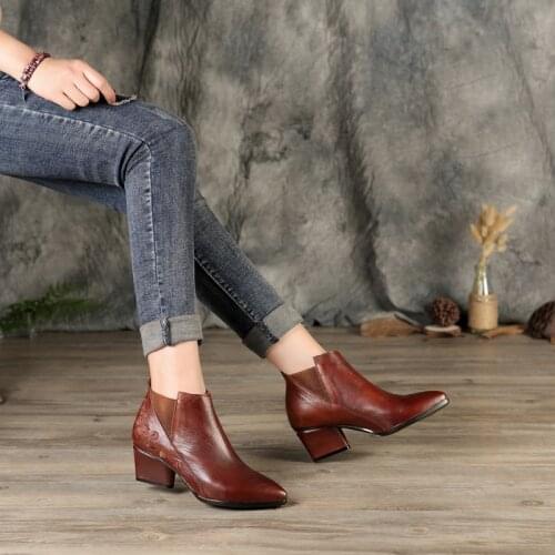 Original Autumn and Winter 2019 New Handmade Women Shoes Genuine Leather Retro Thick Heels Embroidery Elegant Paint Ankle Boots