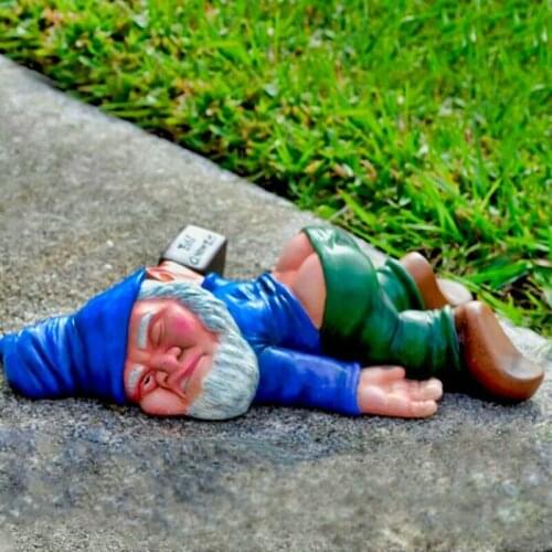 1pc Drunk Gnome Patio Ornament Garden Funny Rude Disorderly Statue Figurine Gift Dwarf Drunk Sculpture Ornament Dropshipping New