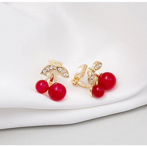 Sweet Red Cherry Clip Earrings For Women Fashion Engagement Jewelry Fresh Fruit Happy Holiday Clips Brincos Wholesale