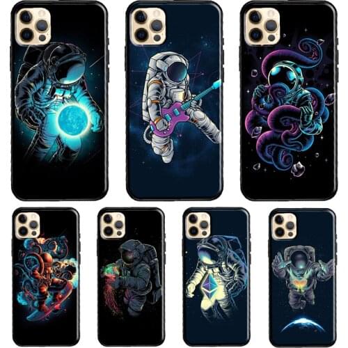 Space Astronaut Silicone Case For iPhone XR X XS MAX SE 2020 6S 7 8 Plus 12 Mini 11 Pro Max Shell Cover