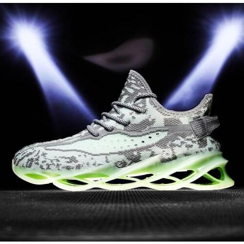 Plus Size Outdoor Non Slip Sneakers Socks Men Sports Shoes Sport Man Sneakers for Running Husband Green Gray Knit Boty GME-1244