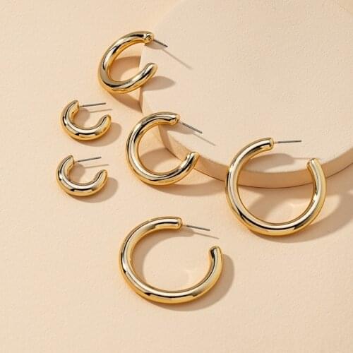 AOMU 2021 New Trendy Punk Personality Geometric Round Gold Sliver Color Metal Stud Earrings For Women Girls Party Jewelry Gifts