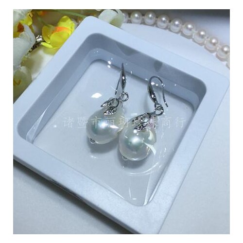 White Natural Baroque freshwater pearl Water drop Earrings Jewellery