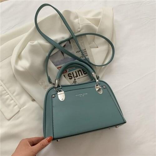 2021 New Ladies Fashion Handbag European and American Simple Messenger Bag