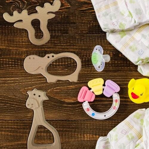 Natural Wood Teether Cartoon Animal Shape Wooden Baby Teether Toy Safe Newborn Kids Teething Toys Baby Shower Rattle