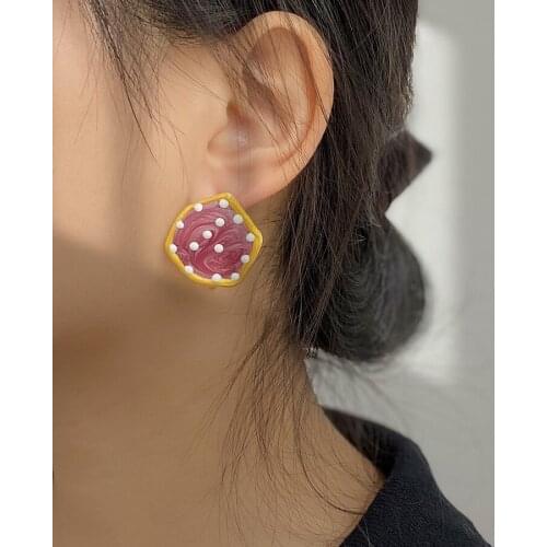 Vogallery Fashion Geometric Stud Earrings Gold Color Gradient Enamel Earrings Purple Everyday Jewelry Trends jewellery