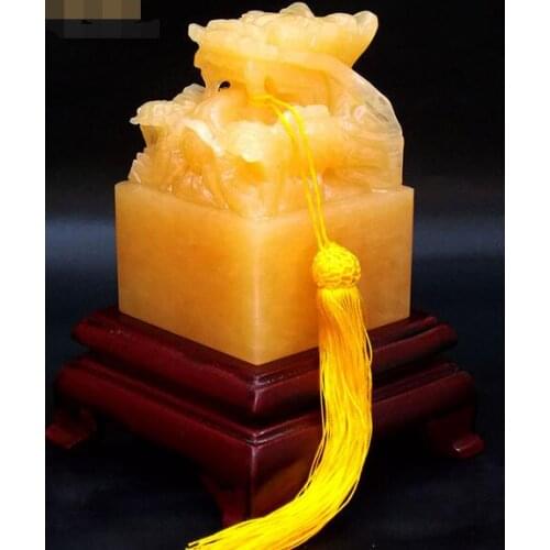 Natural rice topaz Panlong Yulong big leading seal town house treasure can be customized