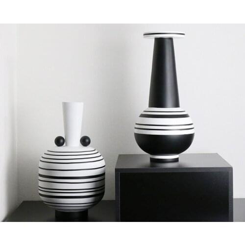 Milan Navia Impression Flower Italian Minimalist Black And White Stripes Resin Vase Flower Home Soft Decoration Accessories