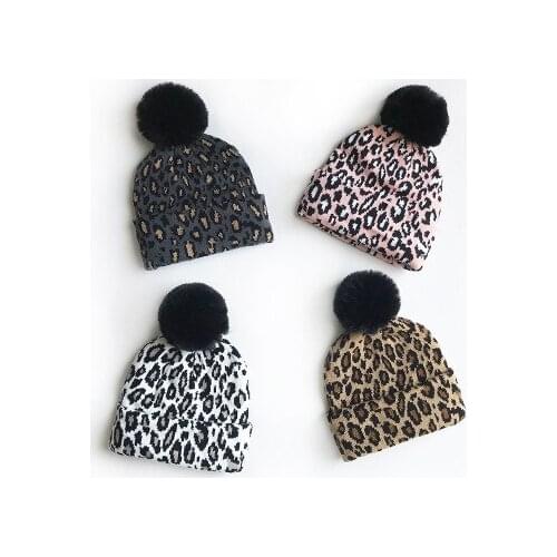 Fashion Winter Warm Knit Hats Stylish Leopard Hat with Pompom Fashion Caps for Adults