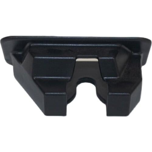 For Changan Automobile 2013-2016 models Yidong back door lock protective shell luggage lock plastic rubber sleeve shell