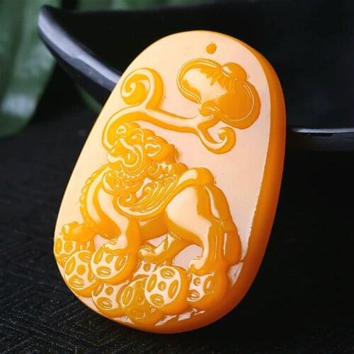 Natural Yellow Jade Money Pixiu Pendant Necklace Chinese Hand-Carved Charm Jewelry Fashion Accessories Amulet for Men Women Gift