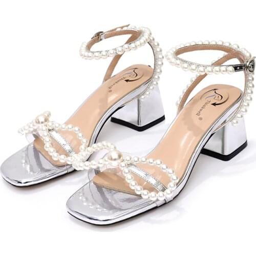 Pearl Sandals Womens Summer 2021 New Thick Heel Mid Heel Fairy Style One Line Fashion Net Red Silver High Heels