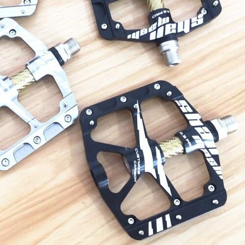 Universal 9/16" Bicycle Flat Pedals Chromium Molybdenum Steel Axis 3 Bearings MTB Road Cycling Bike Pedals Carbon Sealed