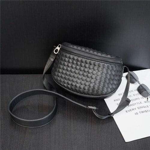 Designer Mens Chest Bag Leather Weave Shoulder Bag for Men 2021 Fashion Crossbody Bags Cycling Sports Fanny Pack Male Purse
