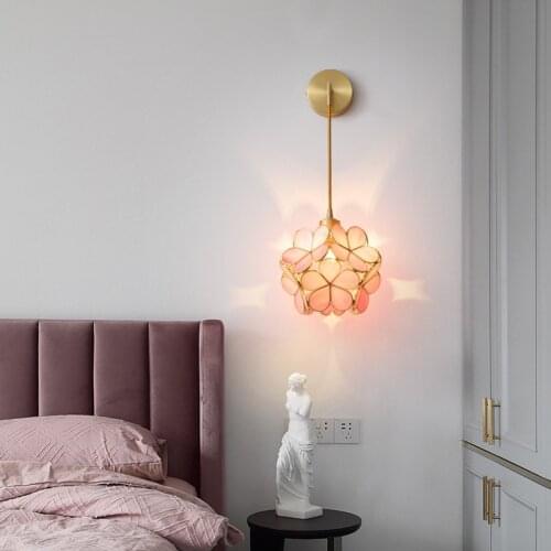 Creative petal wall lamp bedroom bedside lamp modern simple TV background wall lamp American living room wall lamp