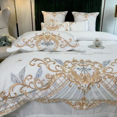 Luxury Europe 60S Sanding Satin Egyptian Cotton Gold Fine Embroidery Bedding Set Duvet Cover Bed Sheet Pillowcases Home Textiles