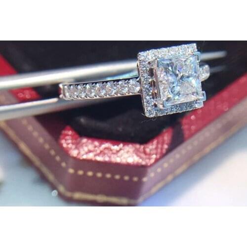 Huitan Timeless Styling Womens Rings with Square Cubic Zirconia Brilliant Wedding Engagement Accessories High Quality Jewelry