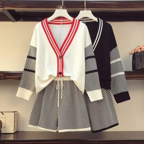 2021 Spring Knit Suit Autumn Knitted Sweater Loose 2 Piece Set Runway Women Striped Cardigans Top + Plaid Shorts Two Piece Set