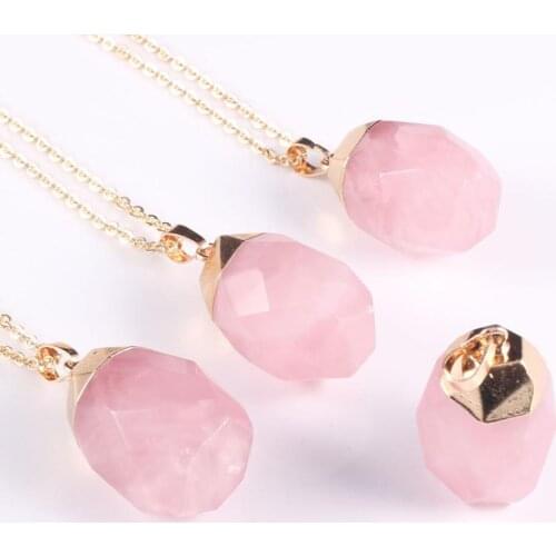 2020 New Natural Stone Necklace Rose Quart Crystal Pendant Ladies Necklace Alloy Metal Chain Jewelry Optional Gift Box