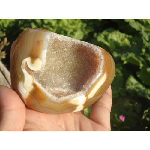 BEST! 410g Natural agate hole "pyramid" cluster "cornucopia" from Madagascar A1007