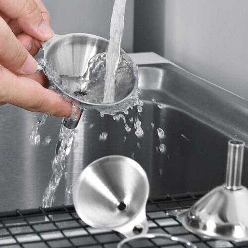 3Pcs Mini Stainless Steel Small Mouth Funnels Bar Wine Flask Funnel For Filling Hip Flask Narrow-Mouth Bottles Kitchen Funnel