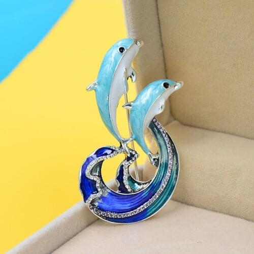 Creative Dolphin Brooches For Women Cute Animal Design Brooch Pin Enamel Jewelry Gifts Vintage Accessories